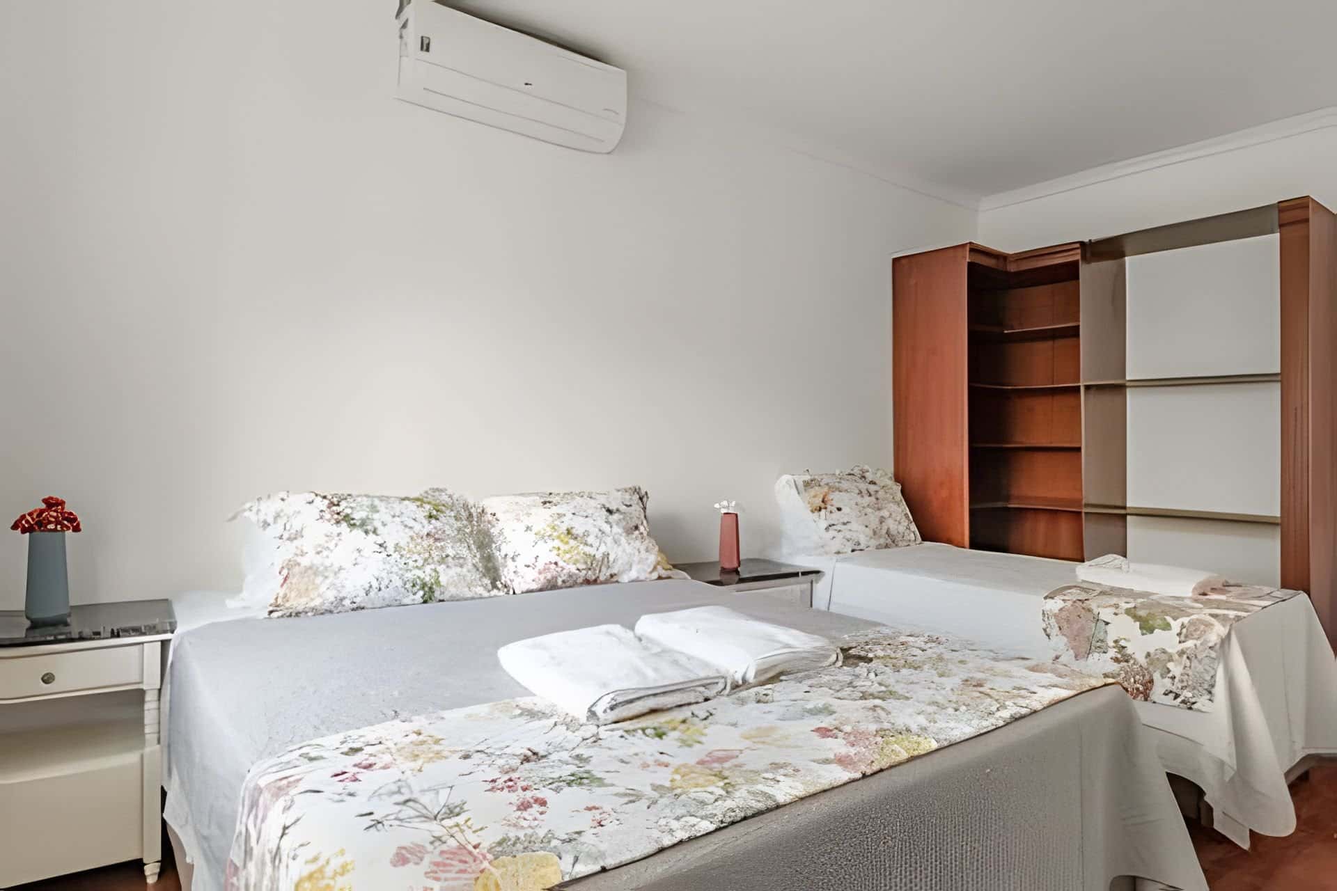Triplo — Casa Merlins (foto 1)
