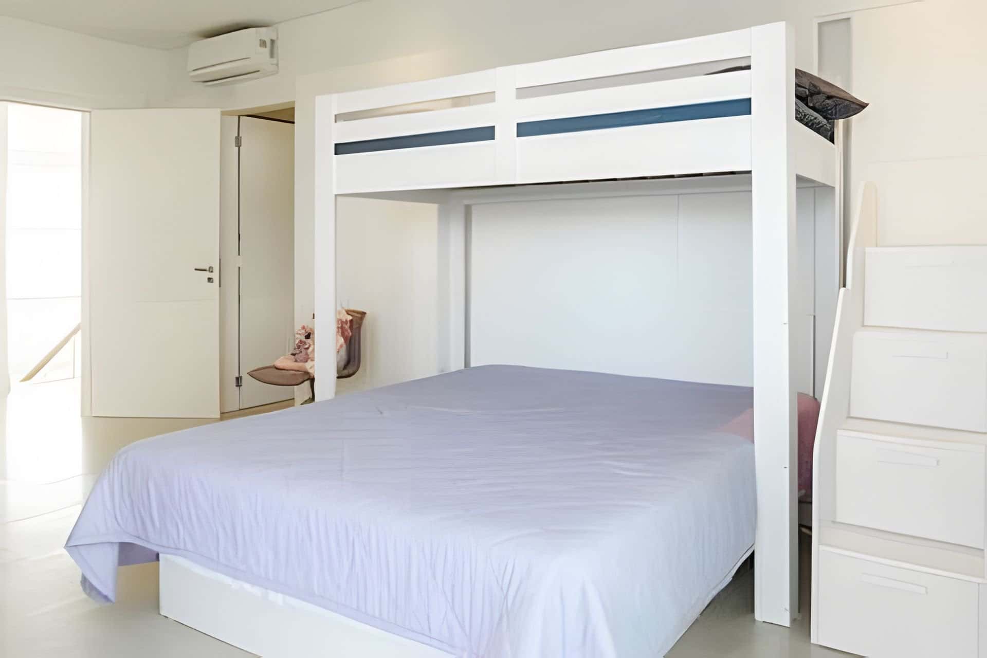 Suíte — Mansão Frente Mar, Piscina Quente, 25 Hóspedes (foto 8)