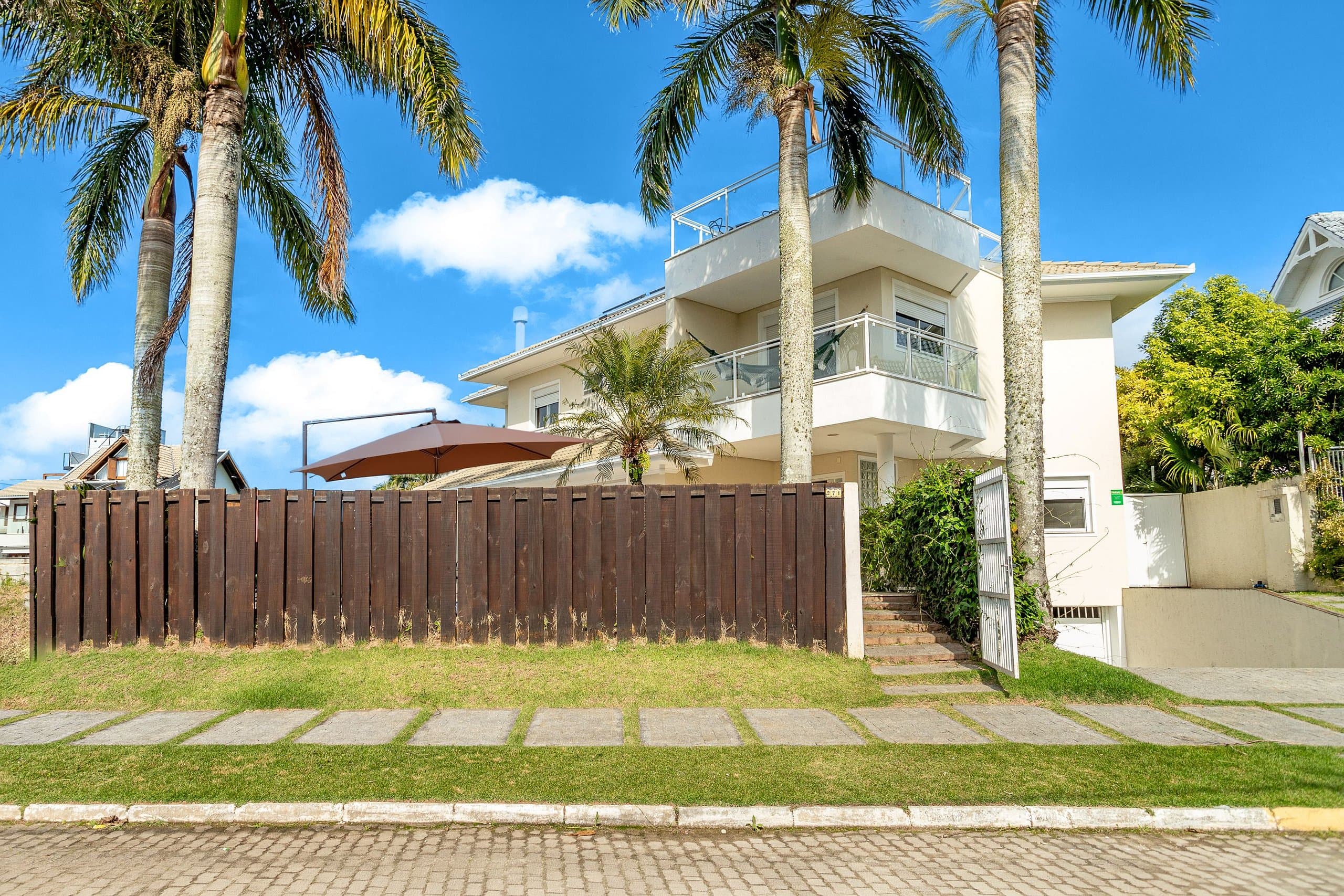 Casa Pargos Prime, Jurerê Internacional